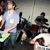 Small Black - List pictures