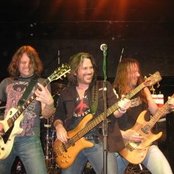 Winger - List pictures