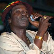 Alpha Blondy - List pictures