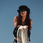 Vain - List pictures