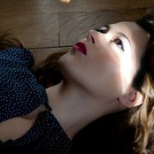 Emilie Simon - List pictures