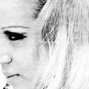 Claudette Soares - List pictures