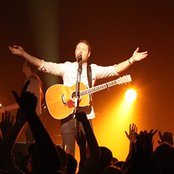 Hillsong Worship - List pictures
