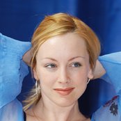 Tara Maclean - List pictures