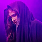 Paperi T - List pictures