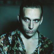 Gabriel Bruce - List pictures