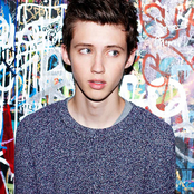 Troye Sivan - List pictures