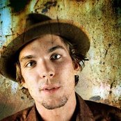 Justin Townes Earle - List pictures