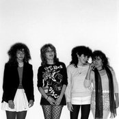 Slits - List pictures