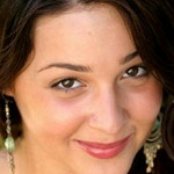 Alisan Porter - List pictures