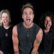 Juke Kartel - List pictures