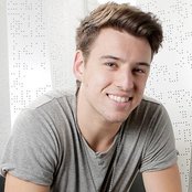 Taylor Henderson - List pictures