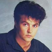 Paul Young - List pictures