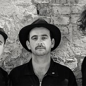 Moderat - List pictures