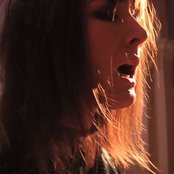 Cate Le Bon - List pictures