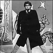 Rolf Harris - List pictures