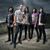 Lovehatehero - List pictures