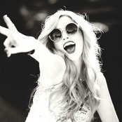 Jayme Dee - List pictures