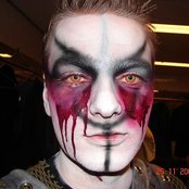 Showtek - List pictures