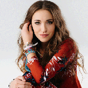 Lauren Daigle - List pictures