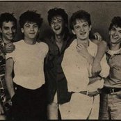 Crvena Jabuka - List pictures