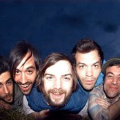 Me Without You - List pictures