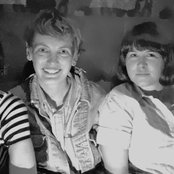 Knife Pleats - List pictures