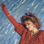 Vicky Larraz - List pictures