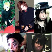 Golden Bomber - List pictures