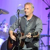 Kevin Costner & Modern West - List pictures