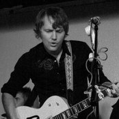 Luke Doucet - List pictures