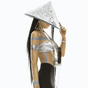 Sophia Somajo - List pictures