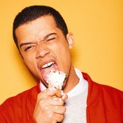 Raleigh Ritchie - List pictures