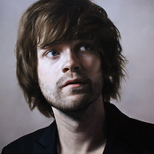 Fyfe Dangerfield - List pictures