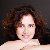 Anat Cohen - List pictures