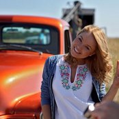 Anya - List pictures