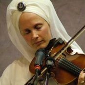 Snatam Kaur - List pictures