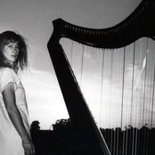 Loreena Mckennitt - List pictures