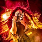 Layla Zoe - List pictures