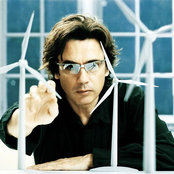 Jean Michel Jarre - List pictures