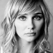 Clare Bowen - List pictures