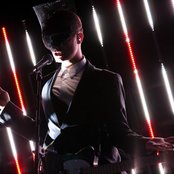 Monarchy - List pictures