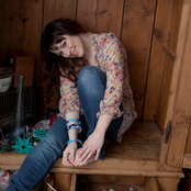 Erin - List pictures