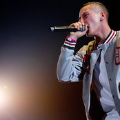 Devlin - List pictures