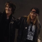 Izzy Stradlin - List pictures