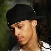 Bluey Robinson - List pictures