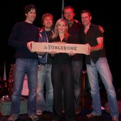 Cara Dillon - List pictures