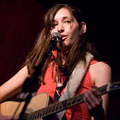 Lucy Schwartz - List pictures