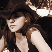 Lennon - List pictures