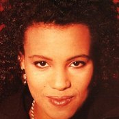 Neneh Cherry - List pictures